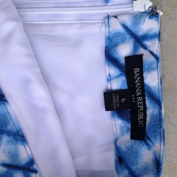 Banana Republic blue Ikat print pencil skirt 6 - Picture 3 of 6